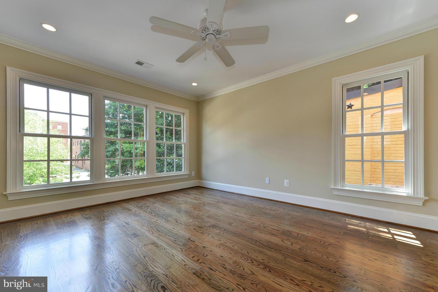 OLD TOWN - Residential