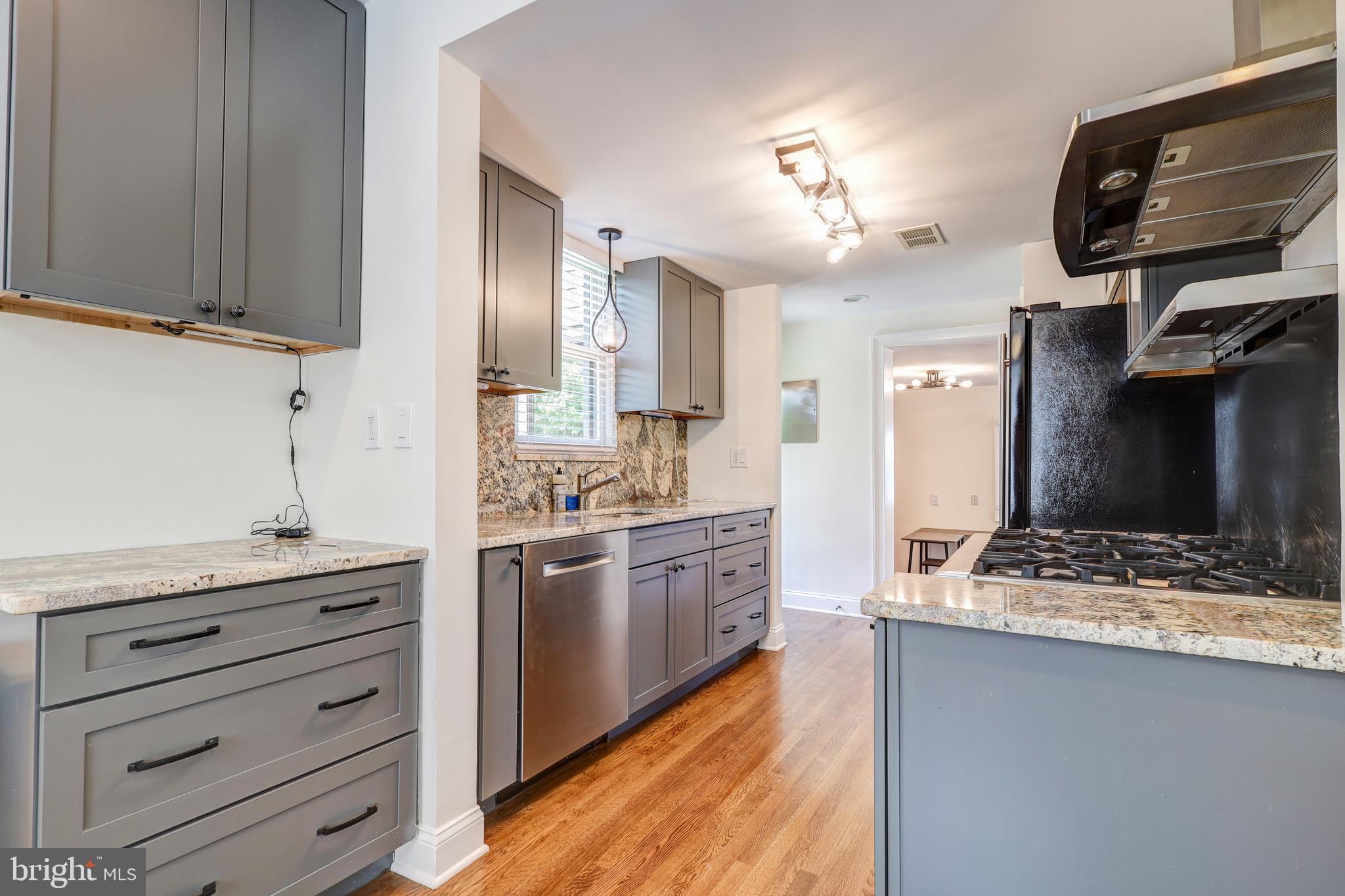 BATTERY PARK - Residential Lease