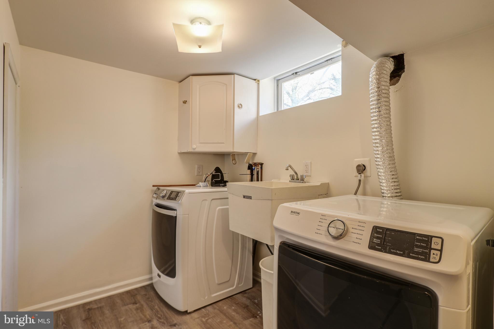 BATTERY PARK - Residential Lease