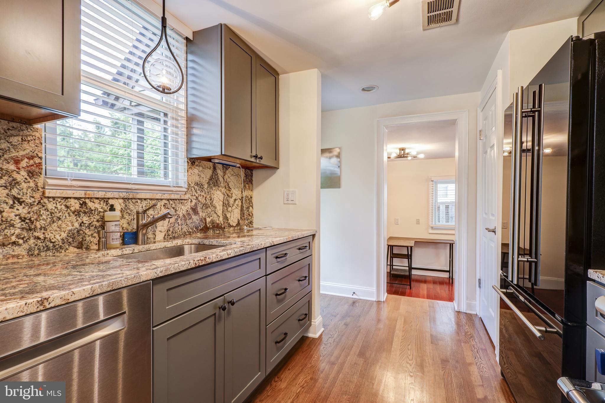 BATTERY PARK - Residential Lease