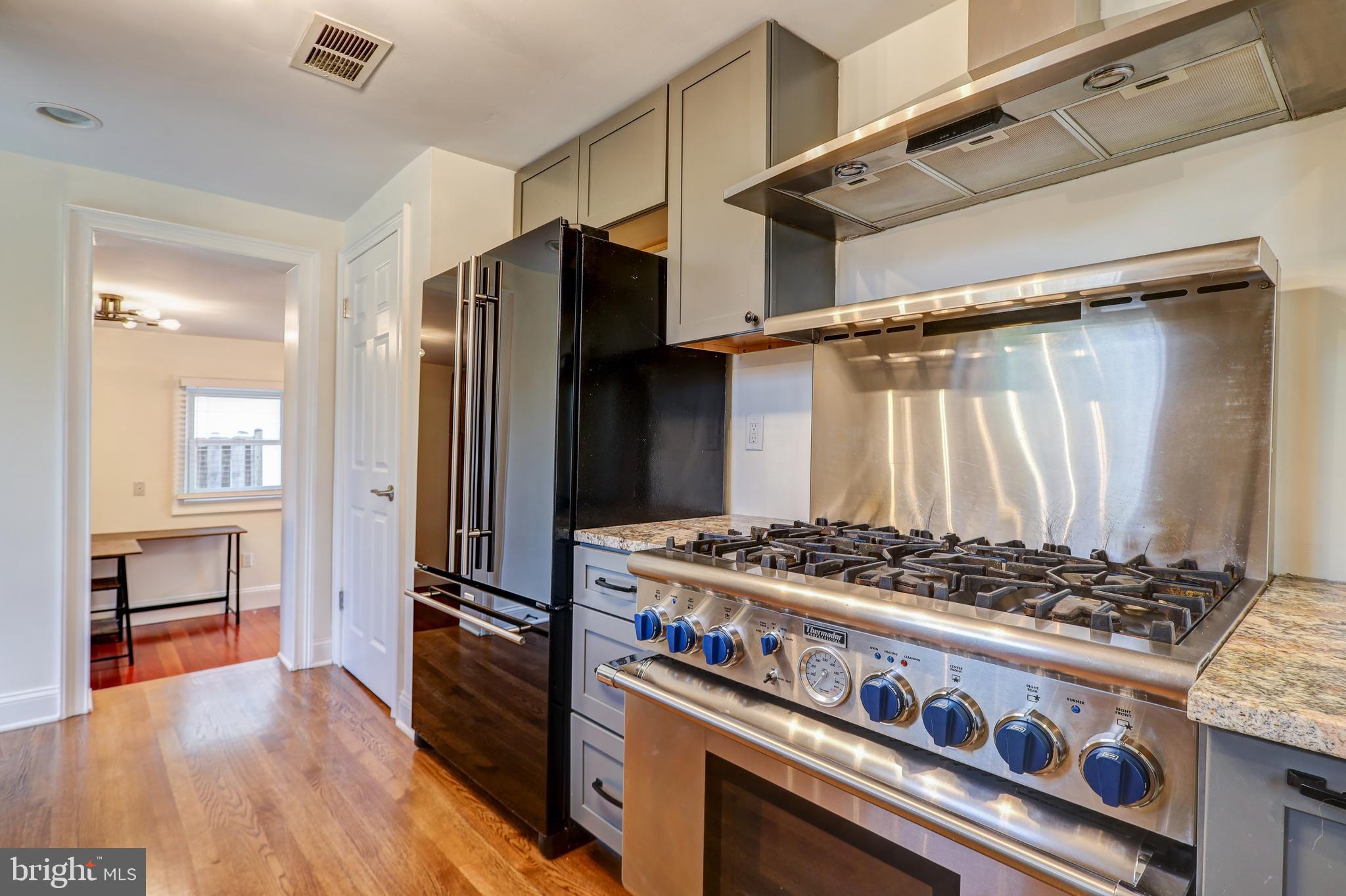 BATTERY PARK - Residential Lease