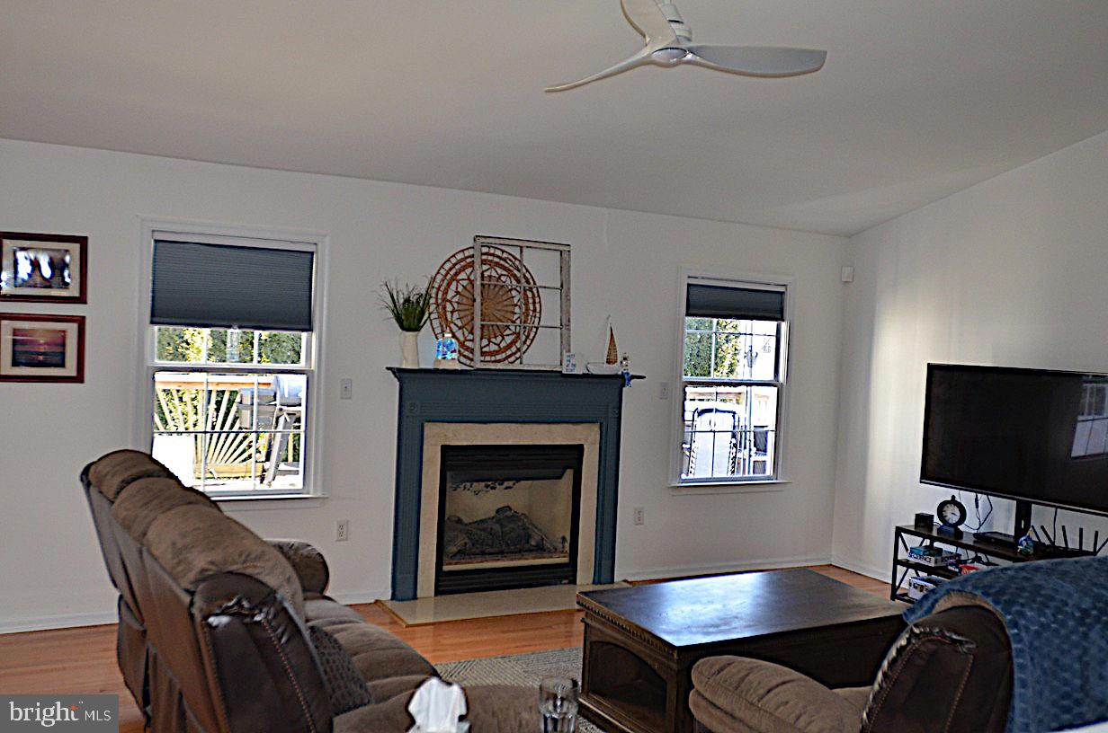 BRENFORD STATION - Residential