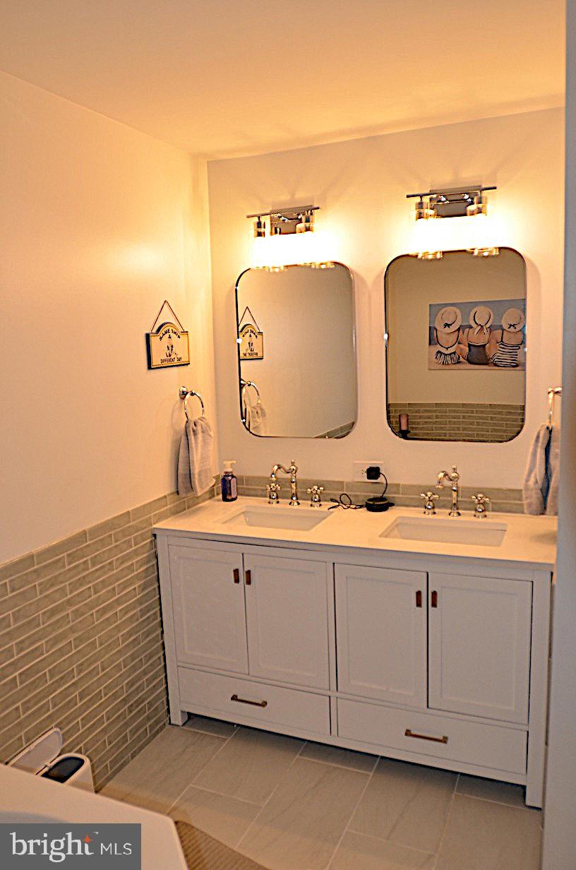 BRENFORD STATION - Residential