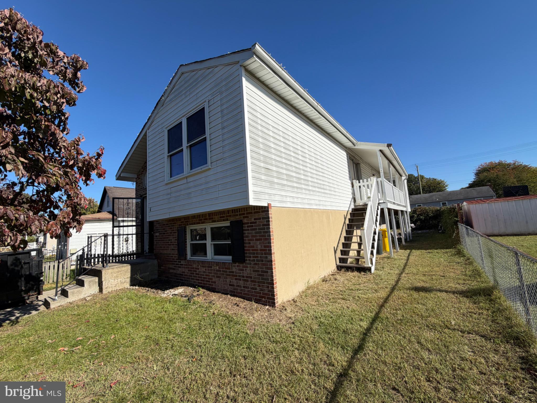 4 RIDGE ROAD