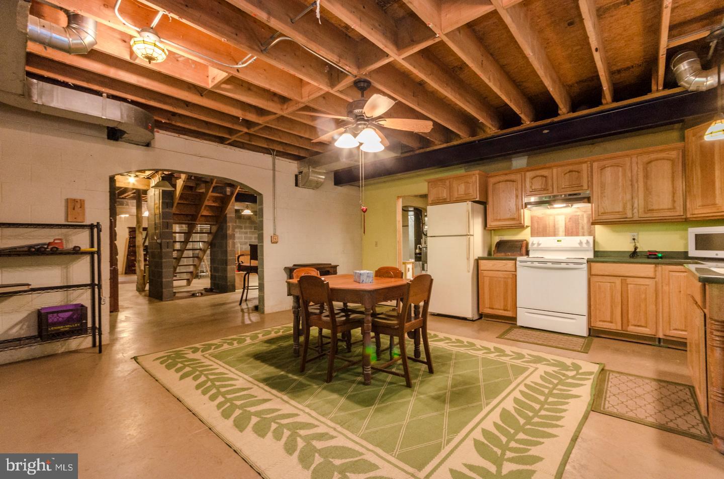 SPRUCE PINE HOLLOW - Residential