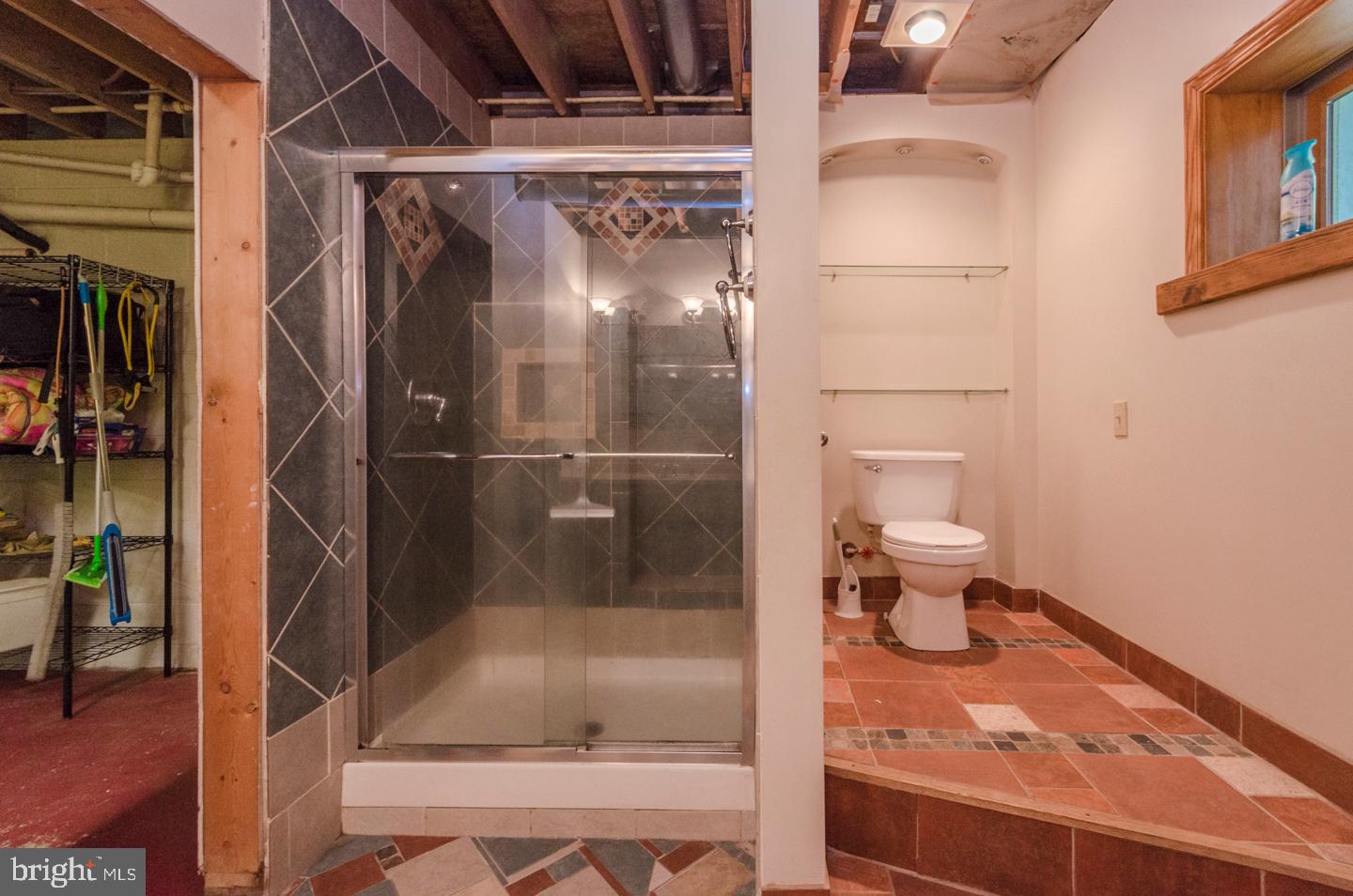 SPRUCE PINE HOLLOW - Residential