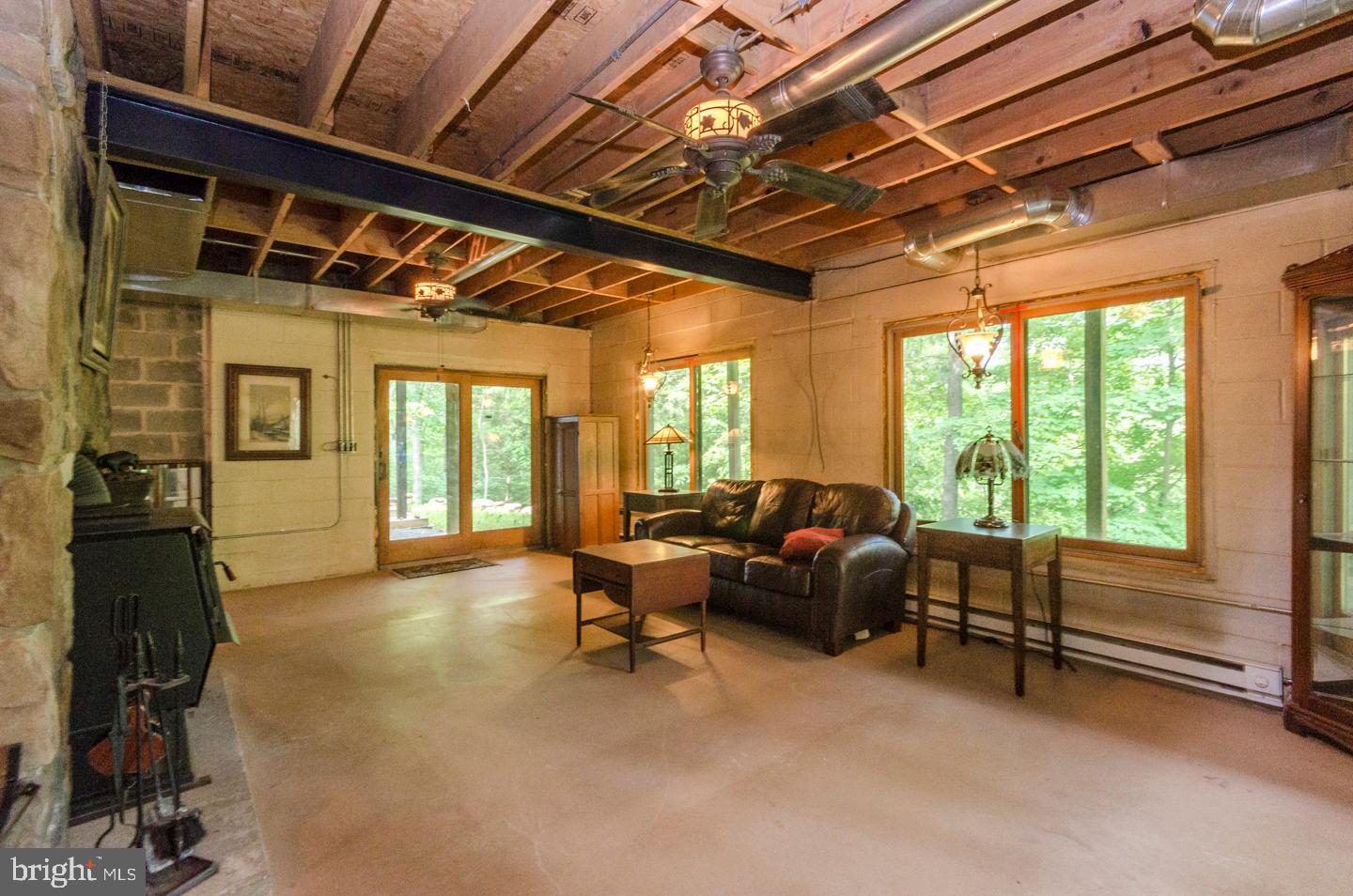 SPRUCE PINE HOLLOW - Residential