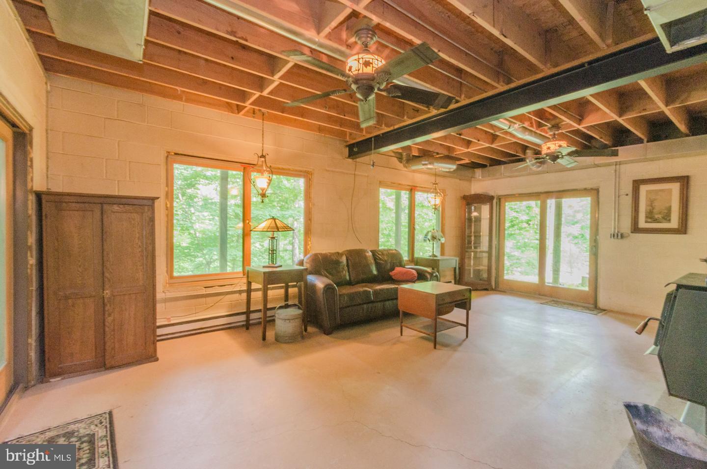 SPRUCE PINE HOLLOW - Residential