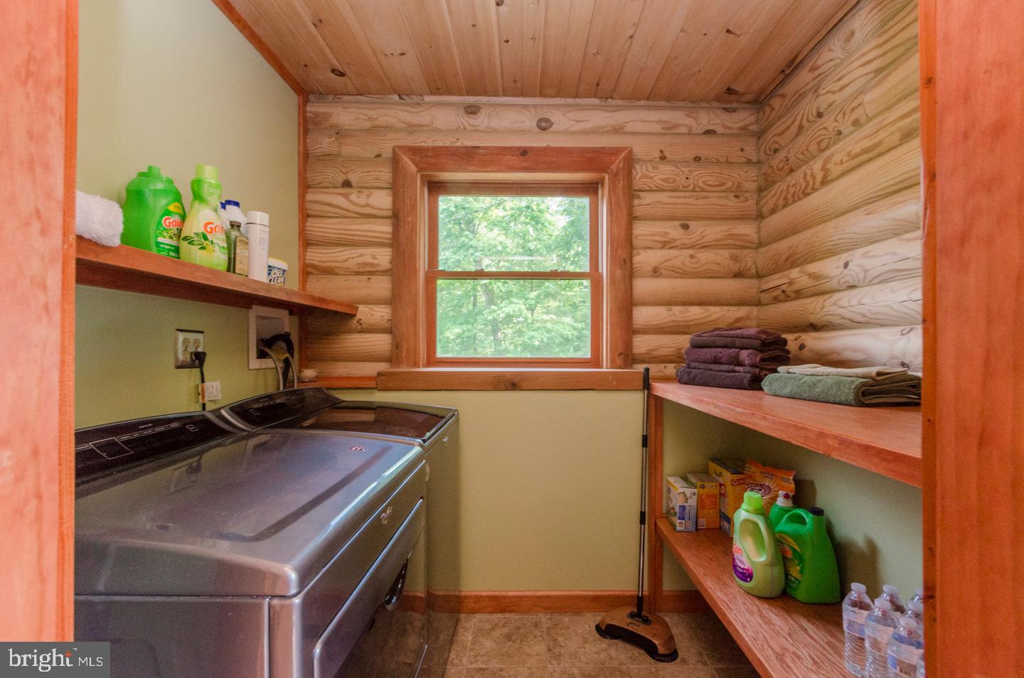 SPRUCE PINE HOLLOW - Residential