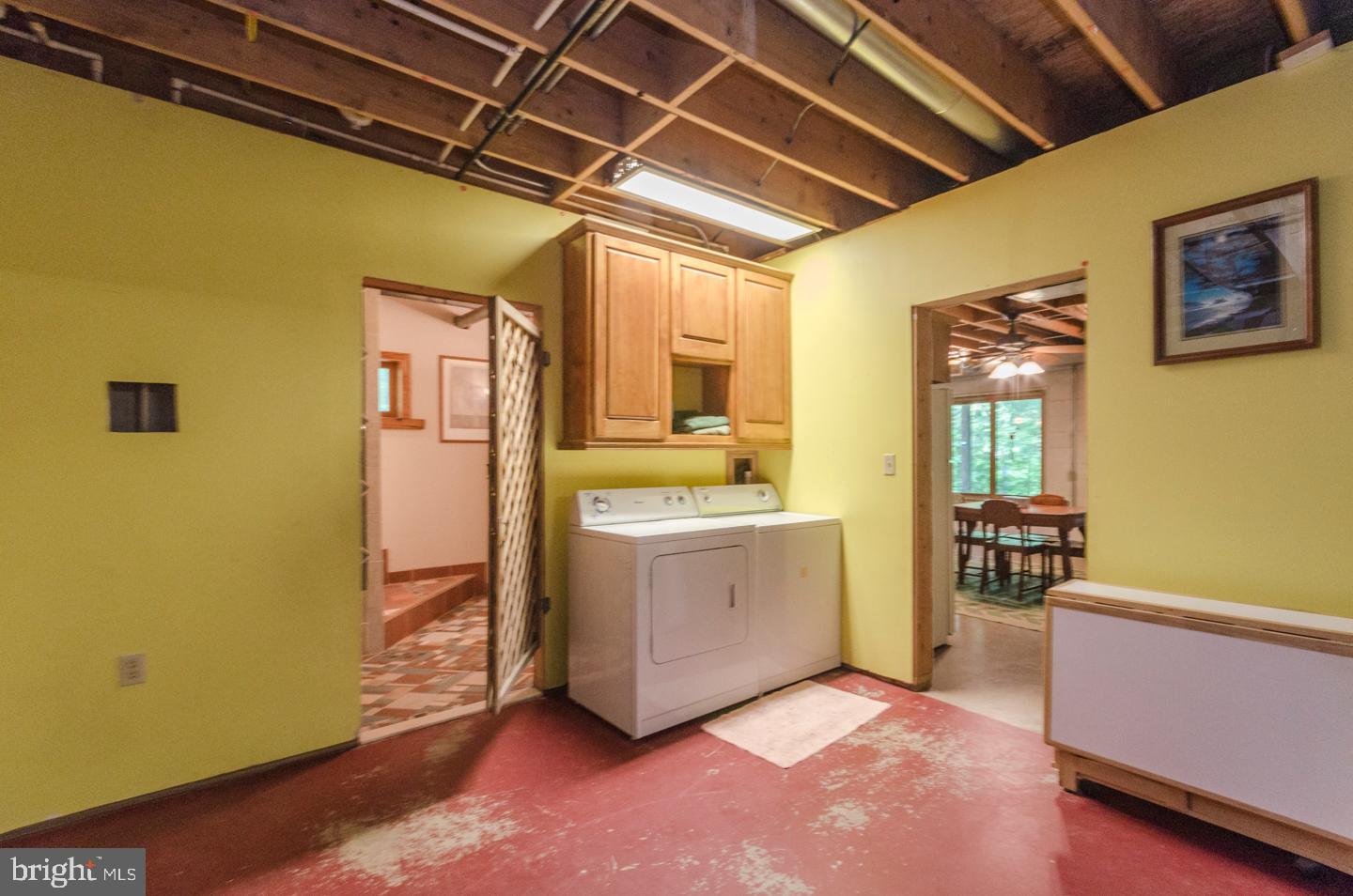 SPRUCE PINE HOLLOW - Residential