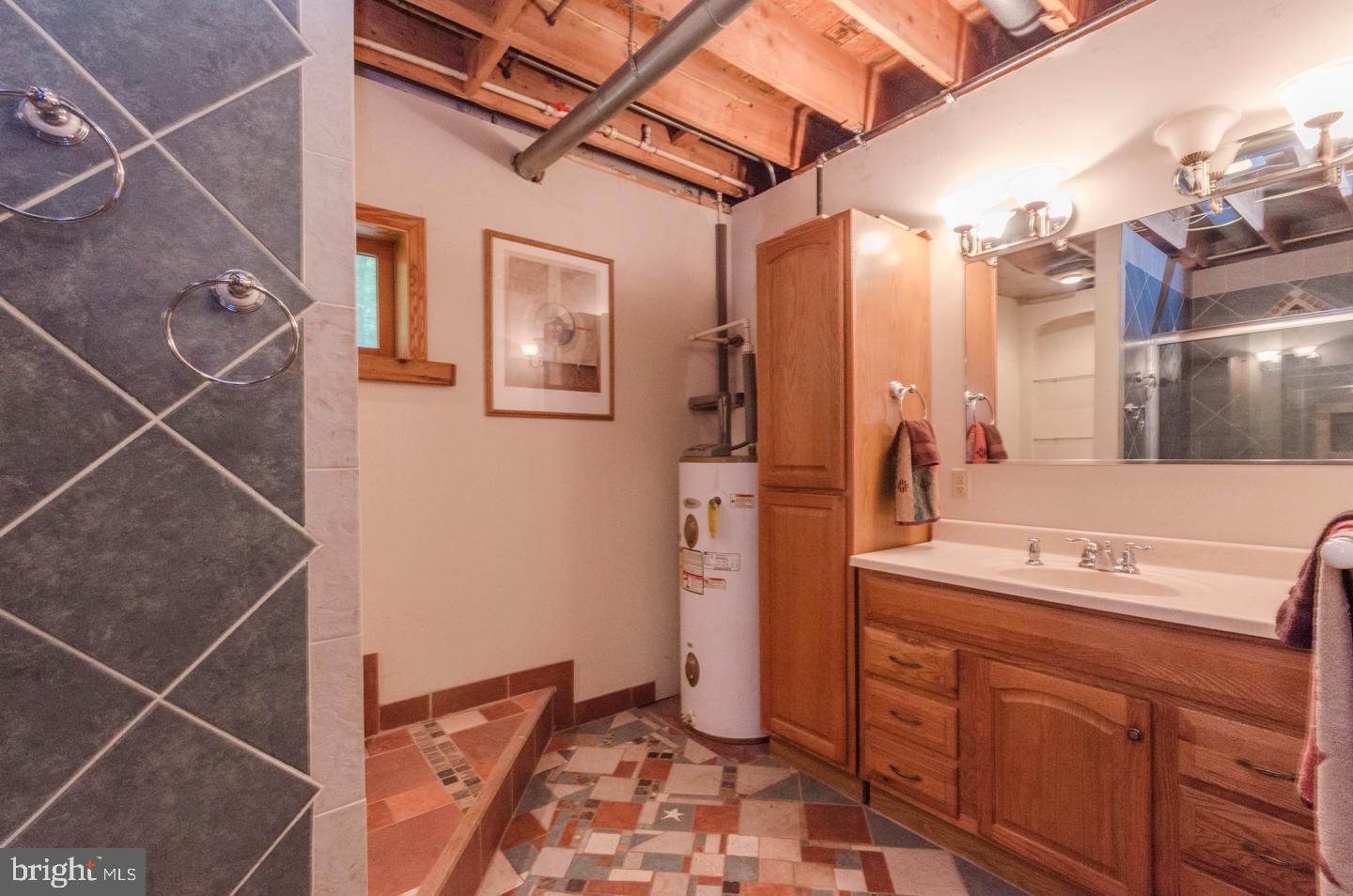 SPRUCE PINE HOLLOW - Residential