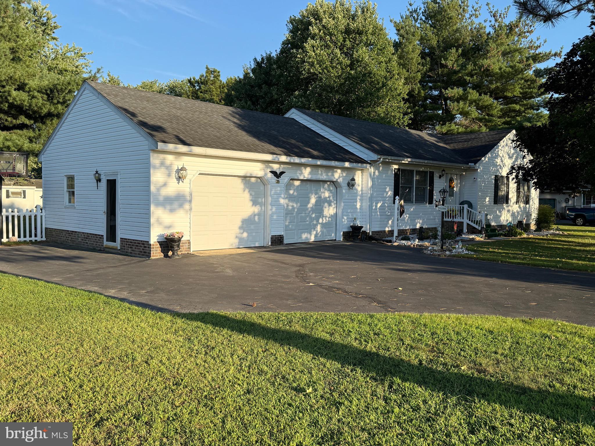 6151 TRAILS END COURT