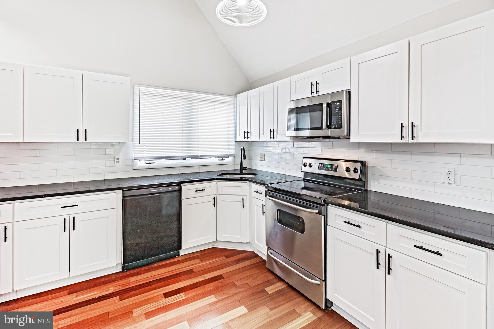 35 FOXTAIL COURT