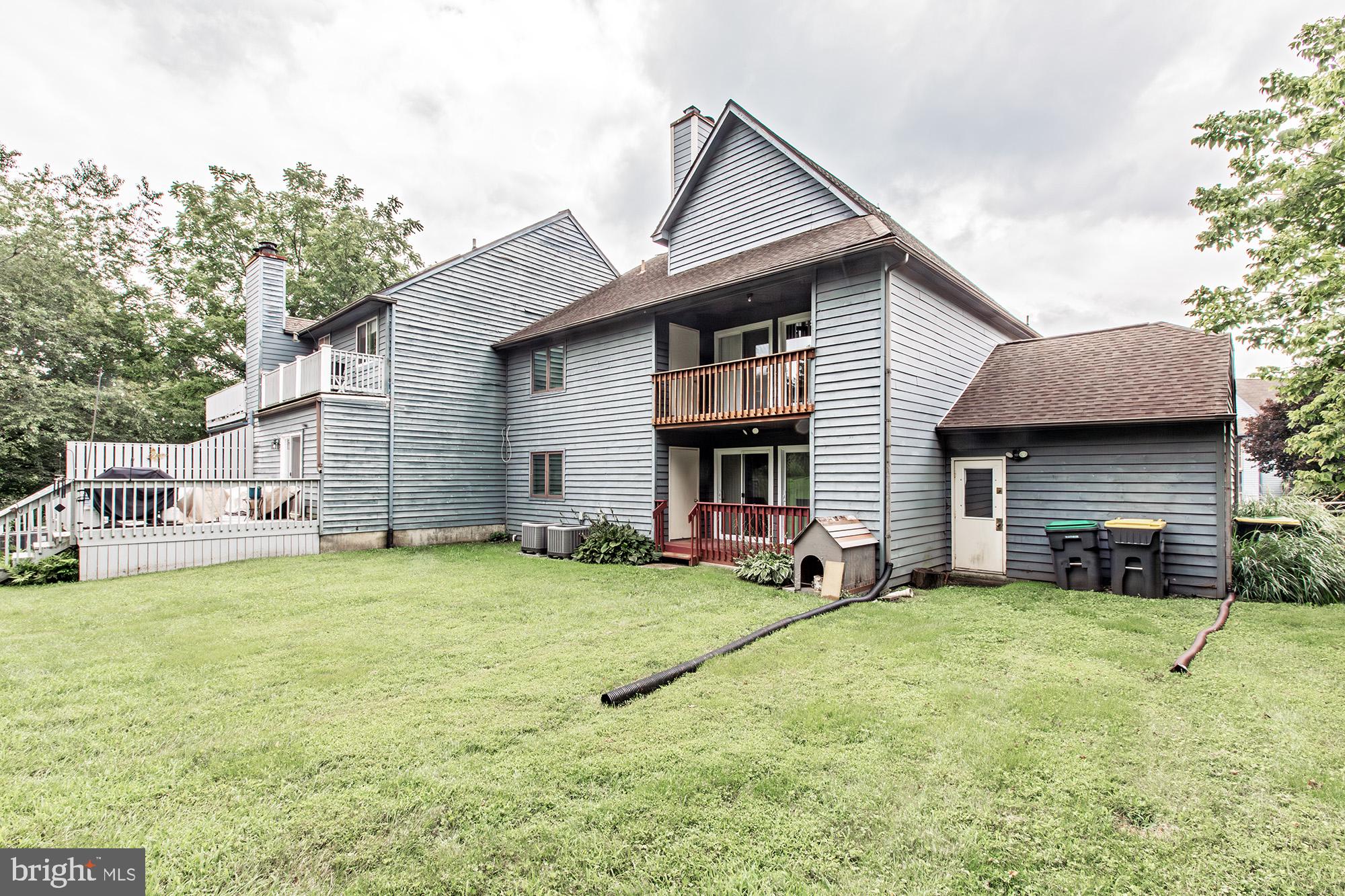 35 FOXTAIL COURT