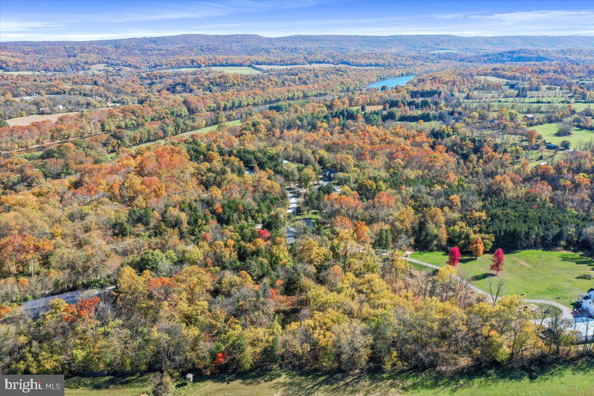 POTOMAC RIDGE - Land