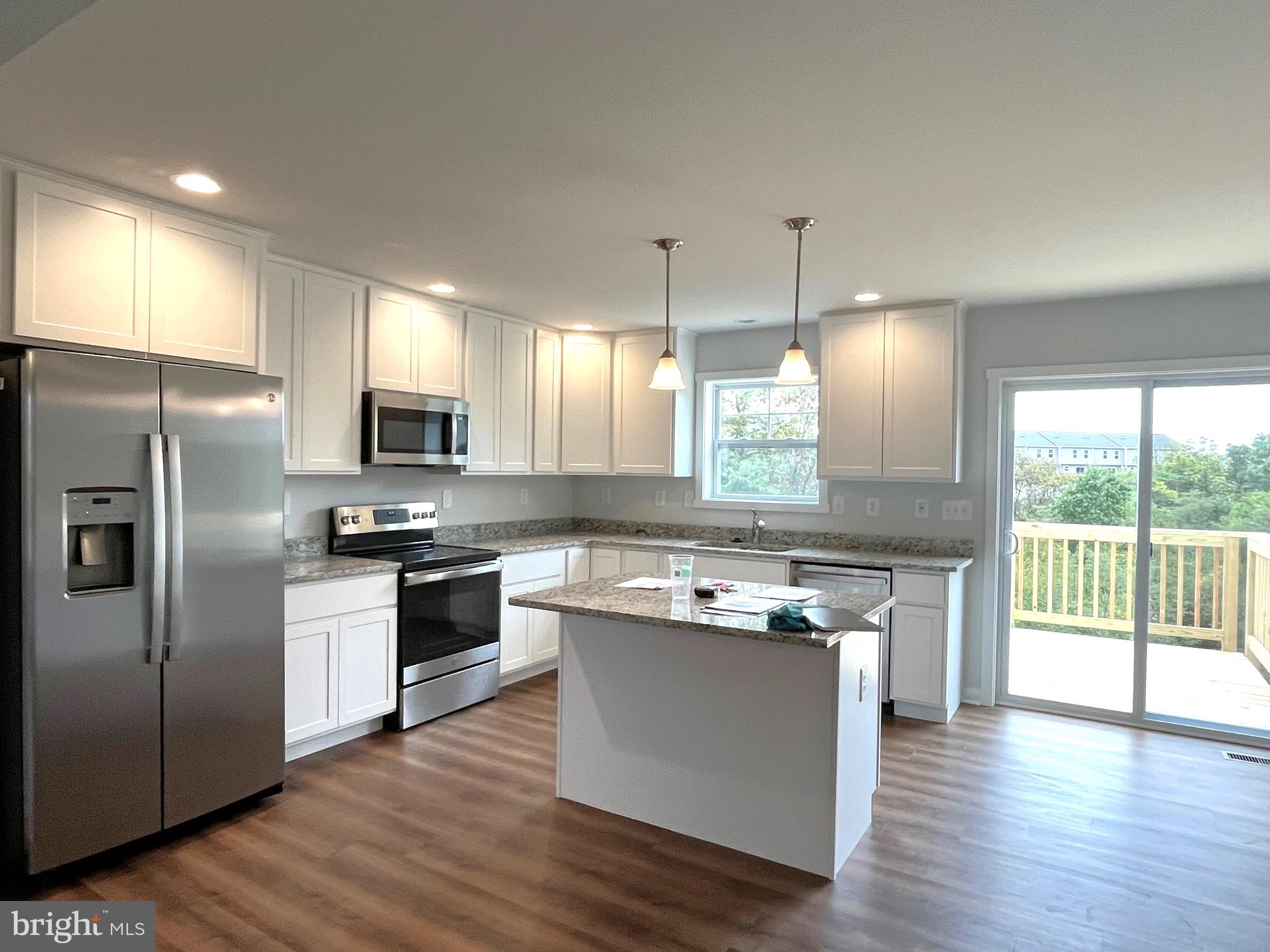 HERITAGE HILLS - Residential