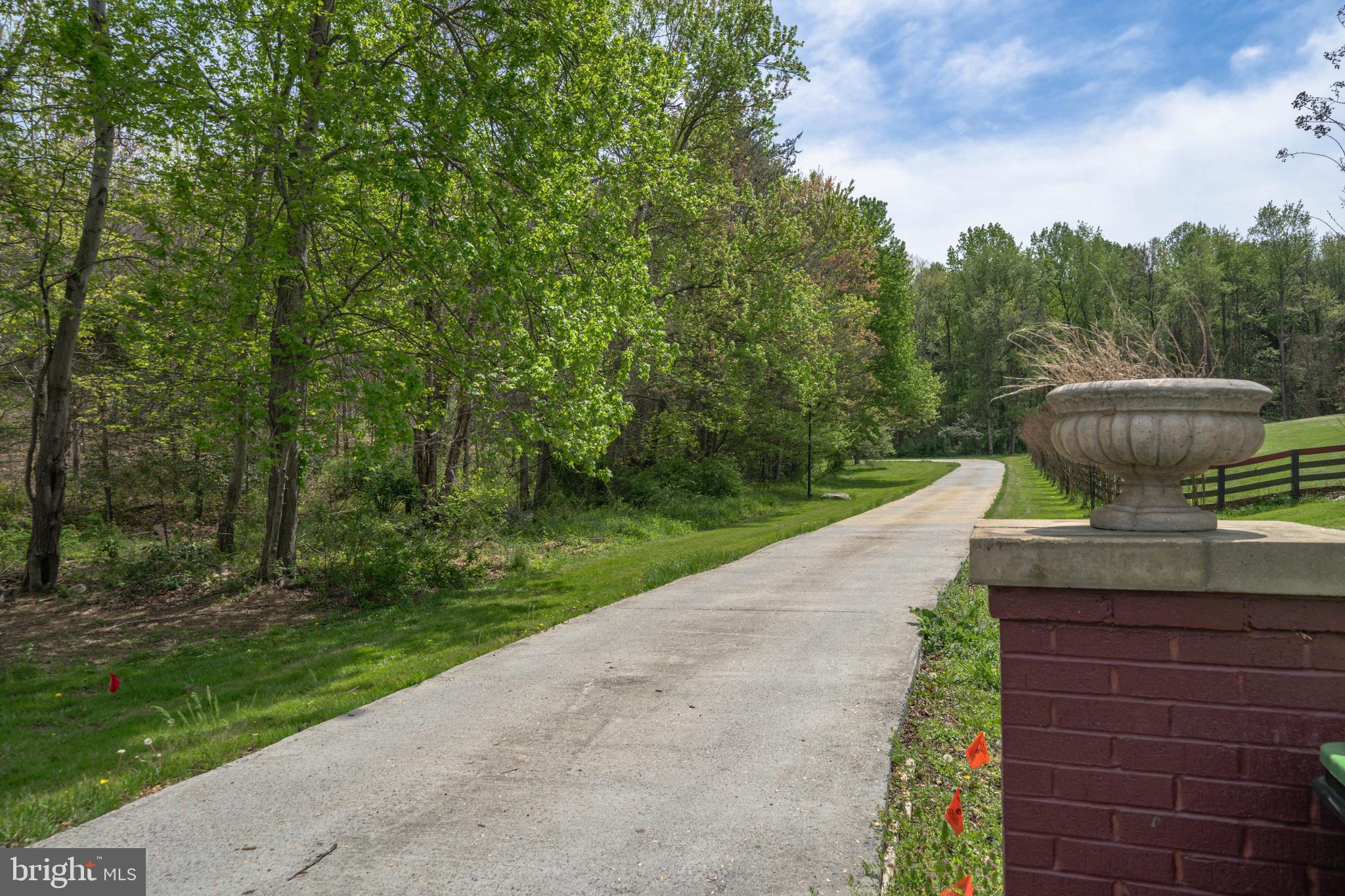 5300 MUNCASTER MILL