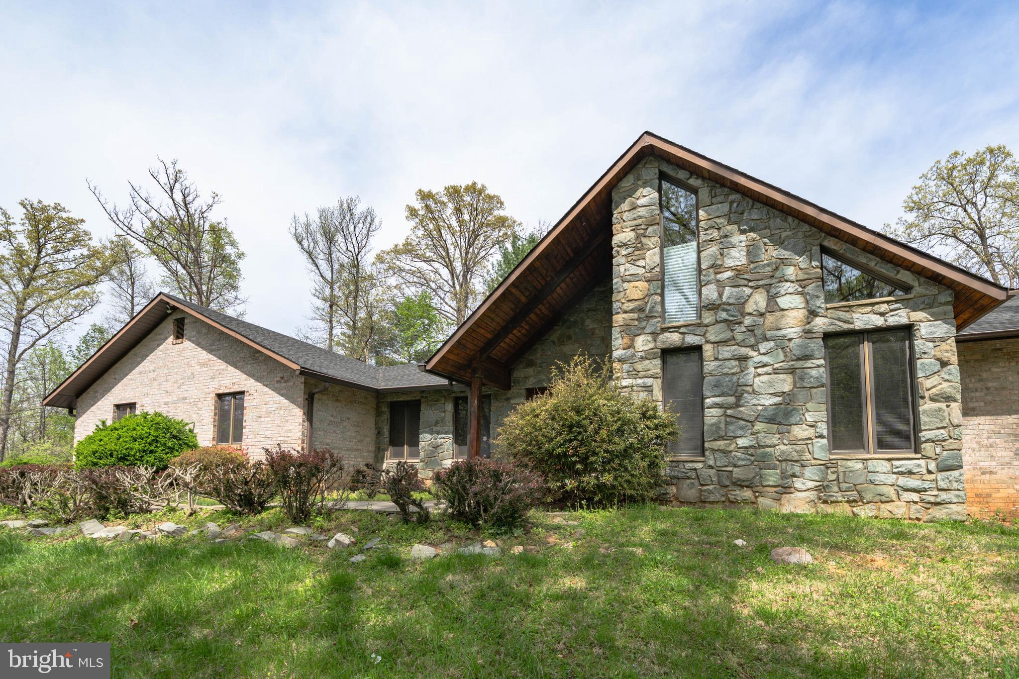 5300 MUNCASTER MILL