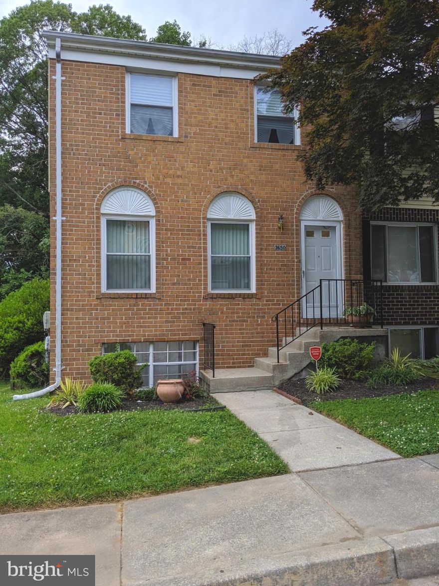 Beautiful End of Group Townhome located in Desirable Community w/over 2,000 sq ft.  Large rooms throughout.  Updated kitchen w/new cabinets,  granite counters, and flooring off of the deck. New vinyl floors on 1st level and new carpet on 2nd & 3rd levels.  Spacious Master bedroom w/bath.  Huge lower level w/Family Room & Rec Room combination, great for entertaining!  Nice large deck and back yard with trees in the exterior. New washer and dryer (2018).  Freshly painted throughout.  Located near schools, shopping, and major highways.  Don't miss this great opportunity to own this home.