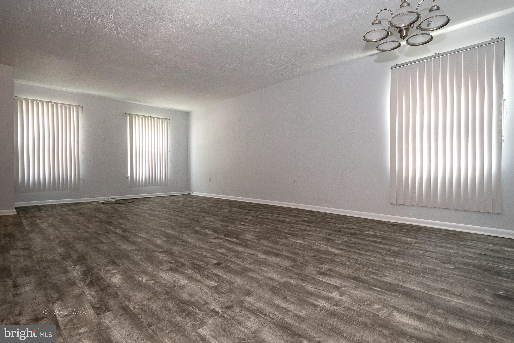 POINT OF WOODS - Residential