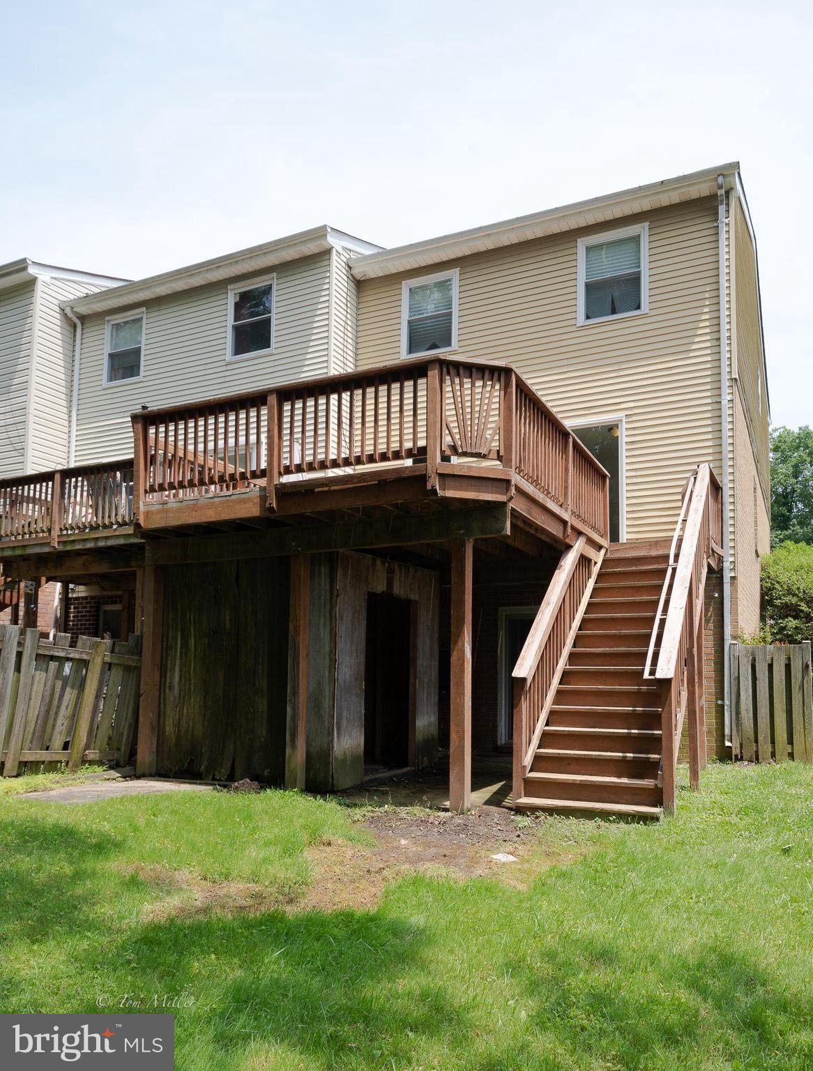 POINT OF WOODS - Residential