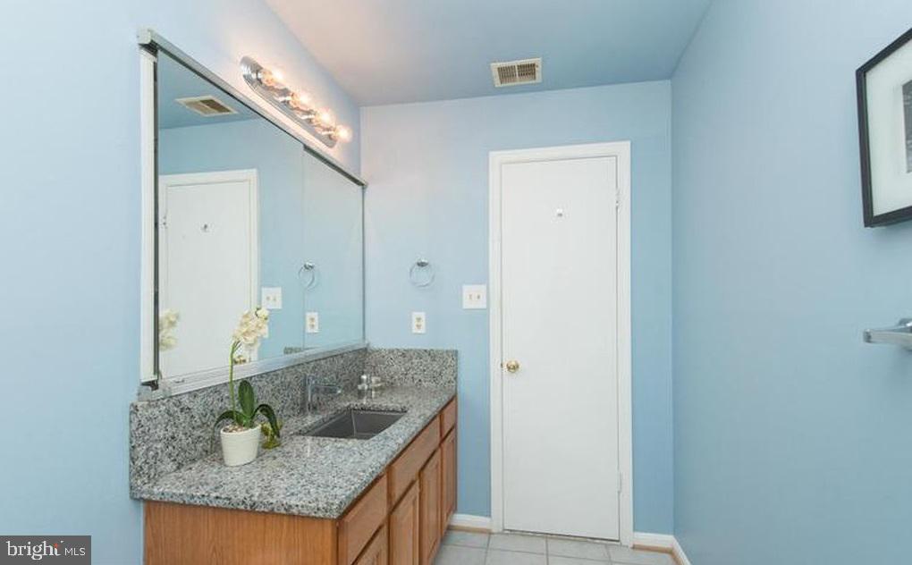 CROFTON MEADOWS - Residential Lease