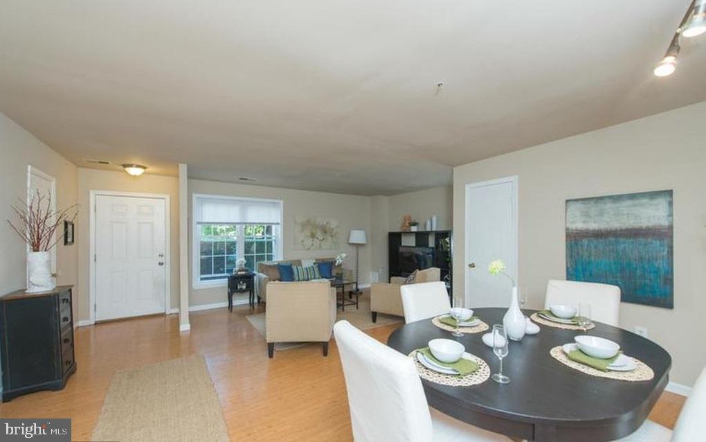 CROFTON MEADOWS - Residential Lease