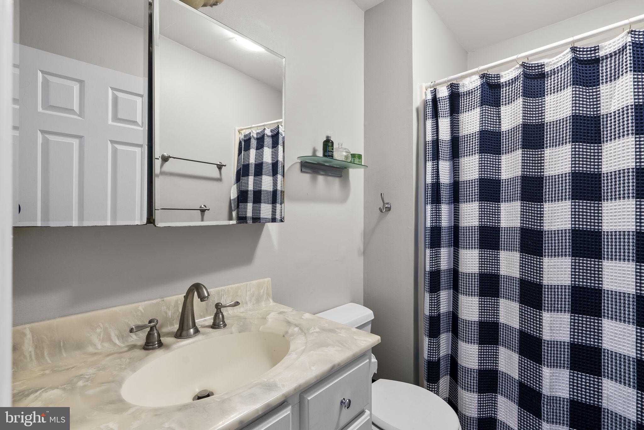 SUNRISE BEACH - Residential