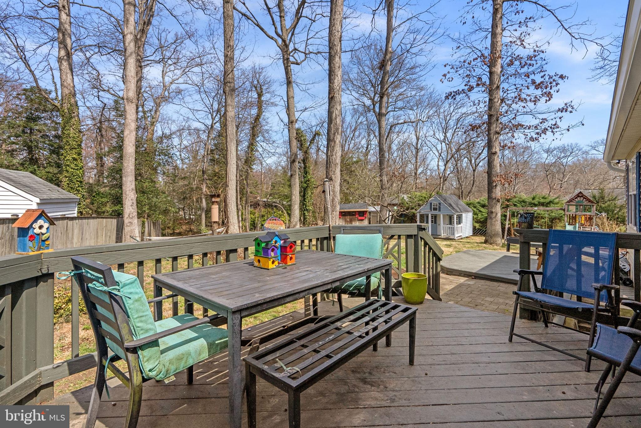 SUNRISE BEACH - Residential