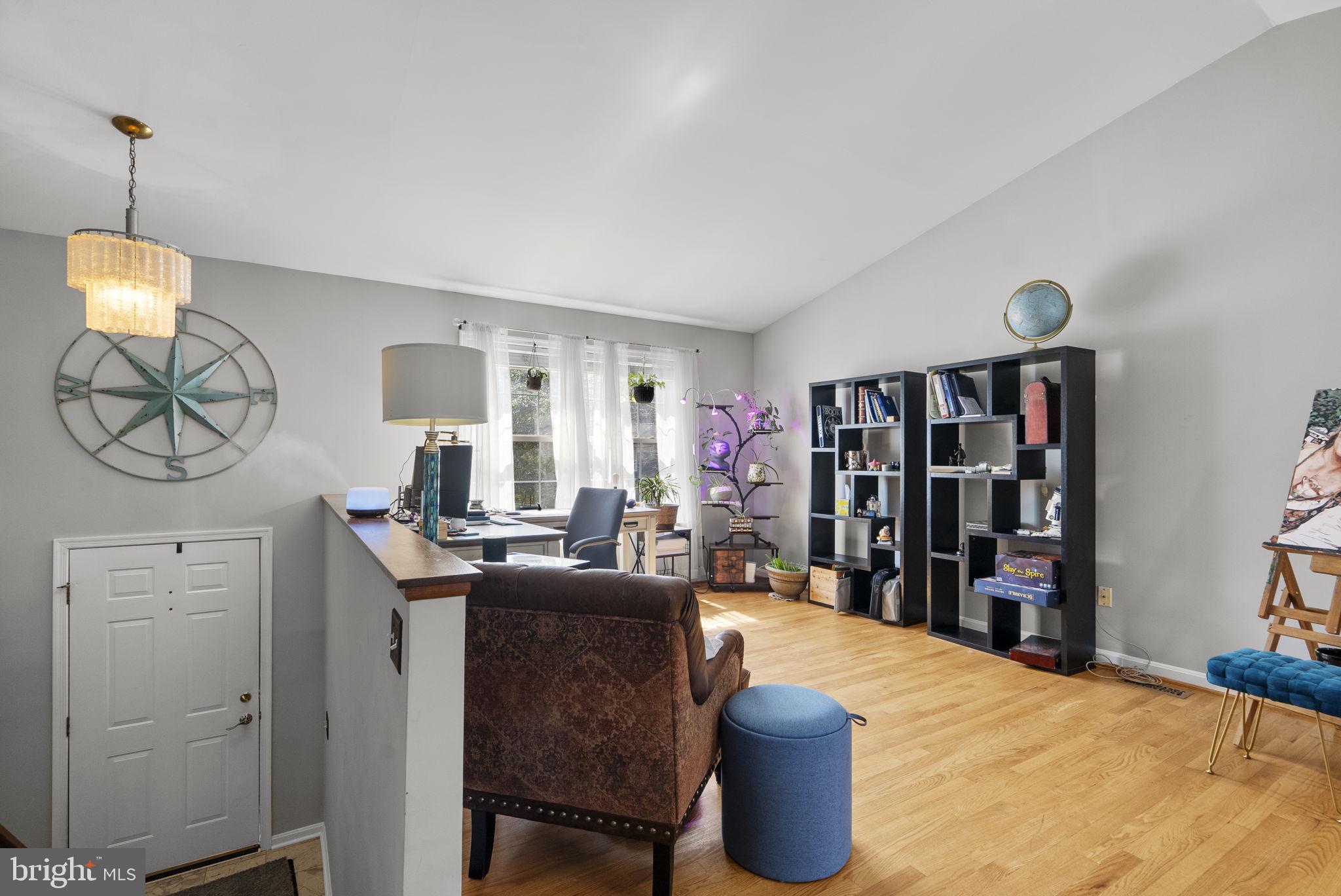 SUNRISE BEACH - Residential