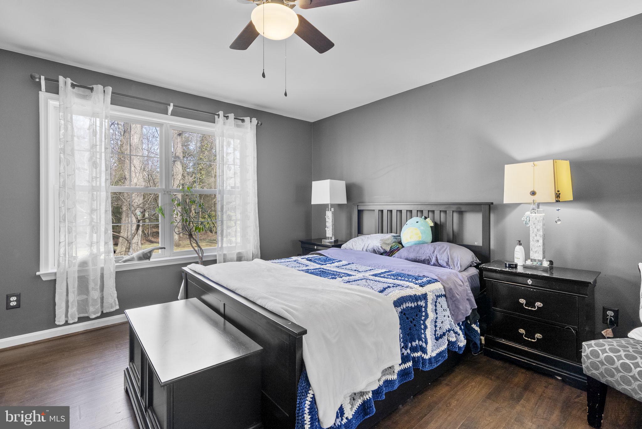 SUNRISE BEACH - Residential