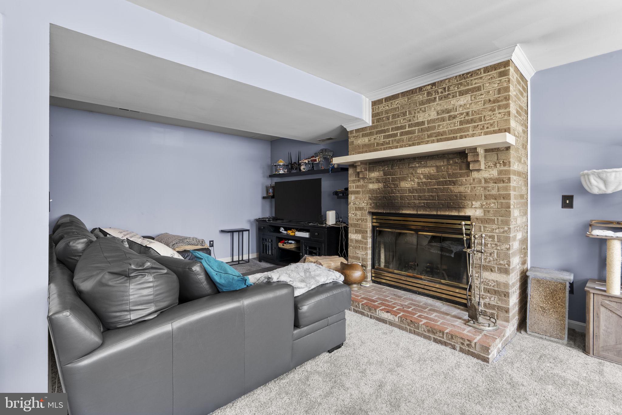 SUNRISE BEACH - Residential