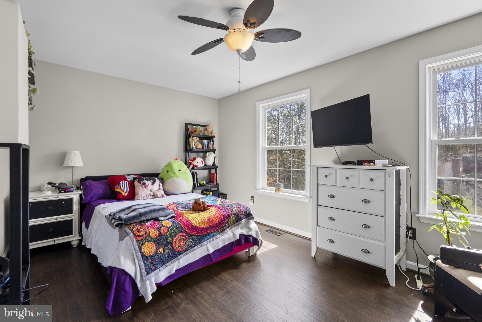 SUNRISE BEACH - Residential