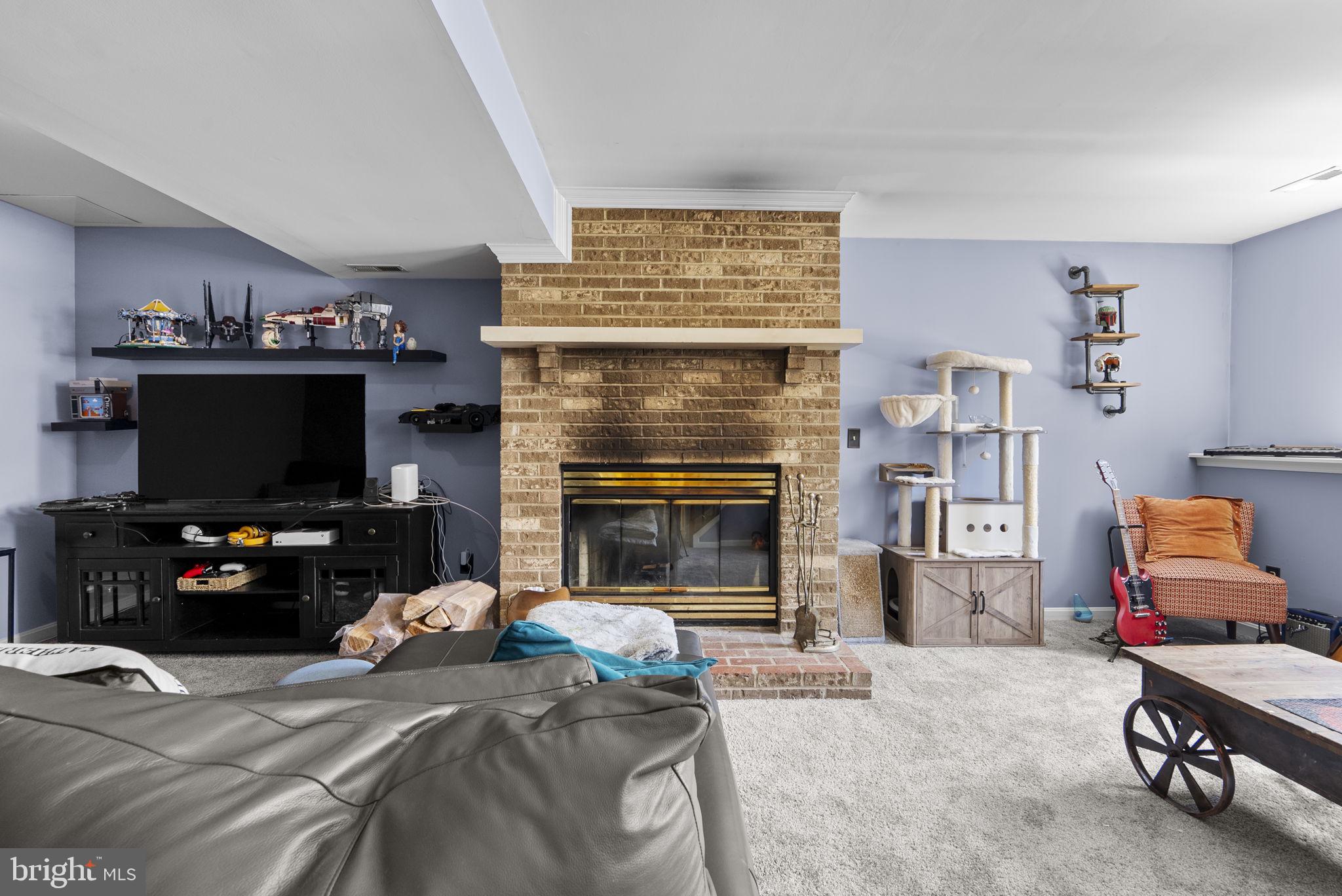 SUNRISE BEACH - Residential