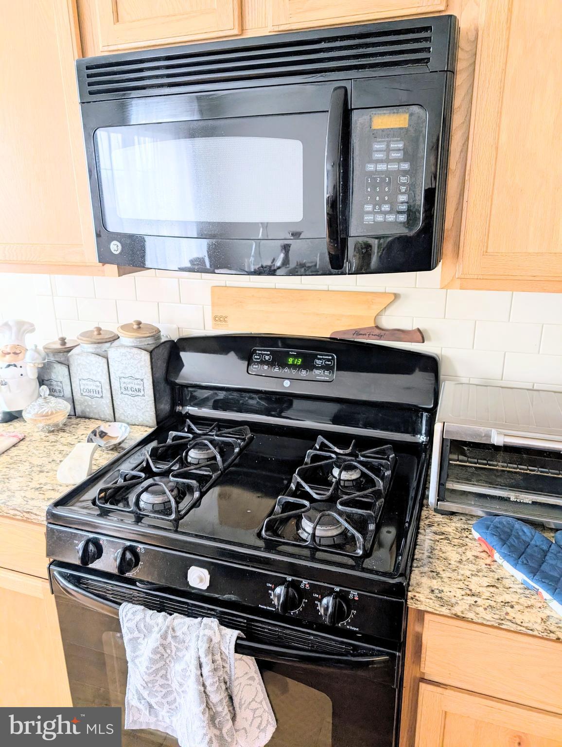 LEE SQUARE - Residential Lease