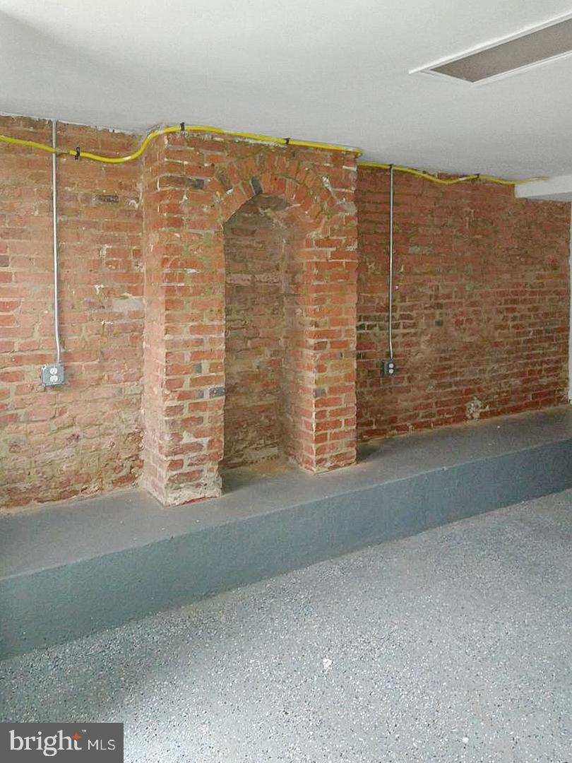 HOPKINS - Residential