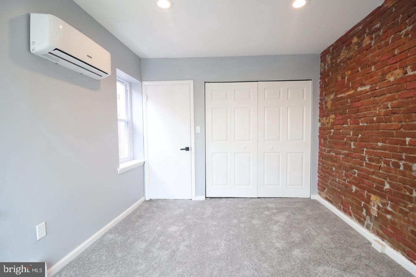 HOPKINS - Residential