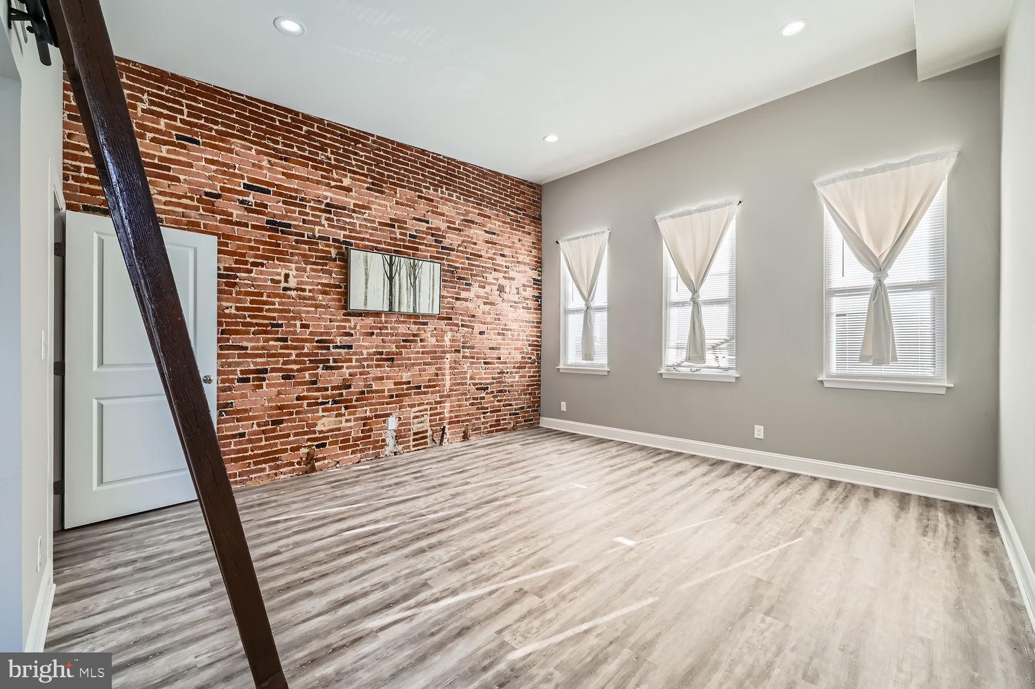 PATTERSON PARK - Residential
