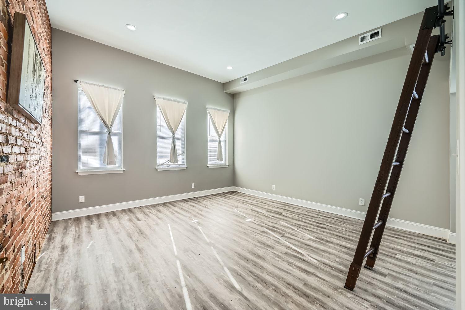 PATTERSON PARK - Residential