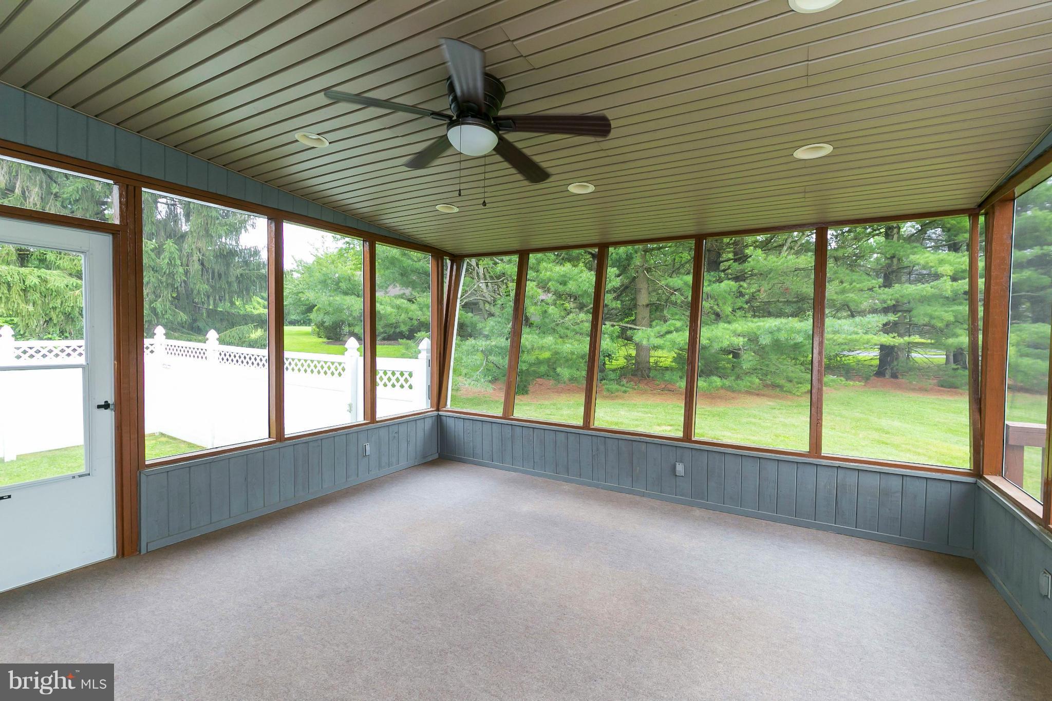 AUTUMN WINDS - Residential