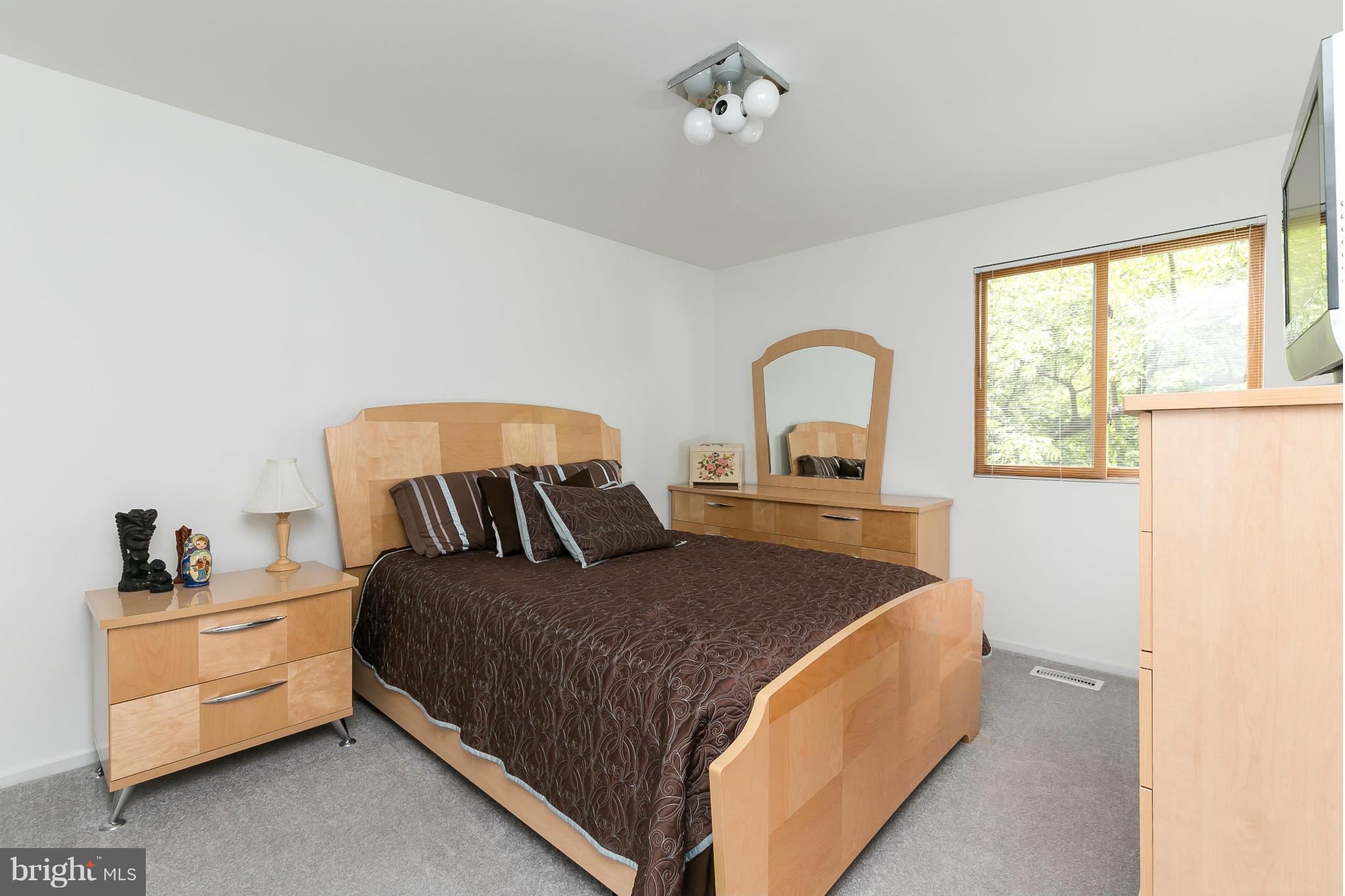 AUTUMN WINDS - Residential