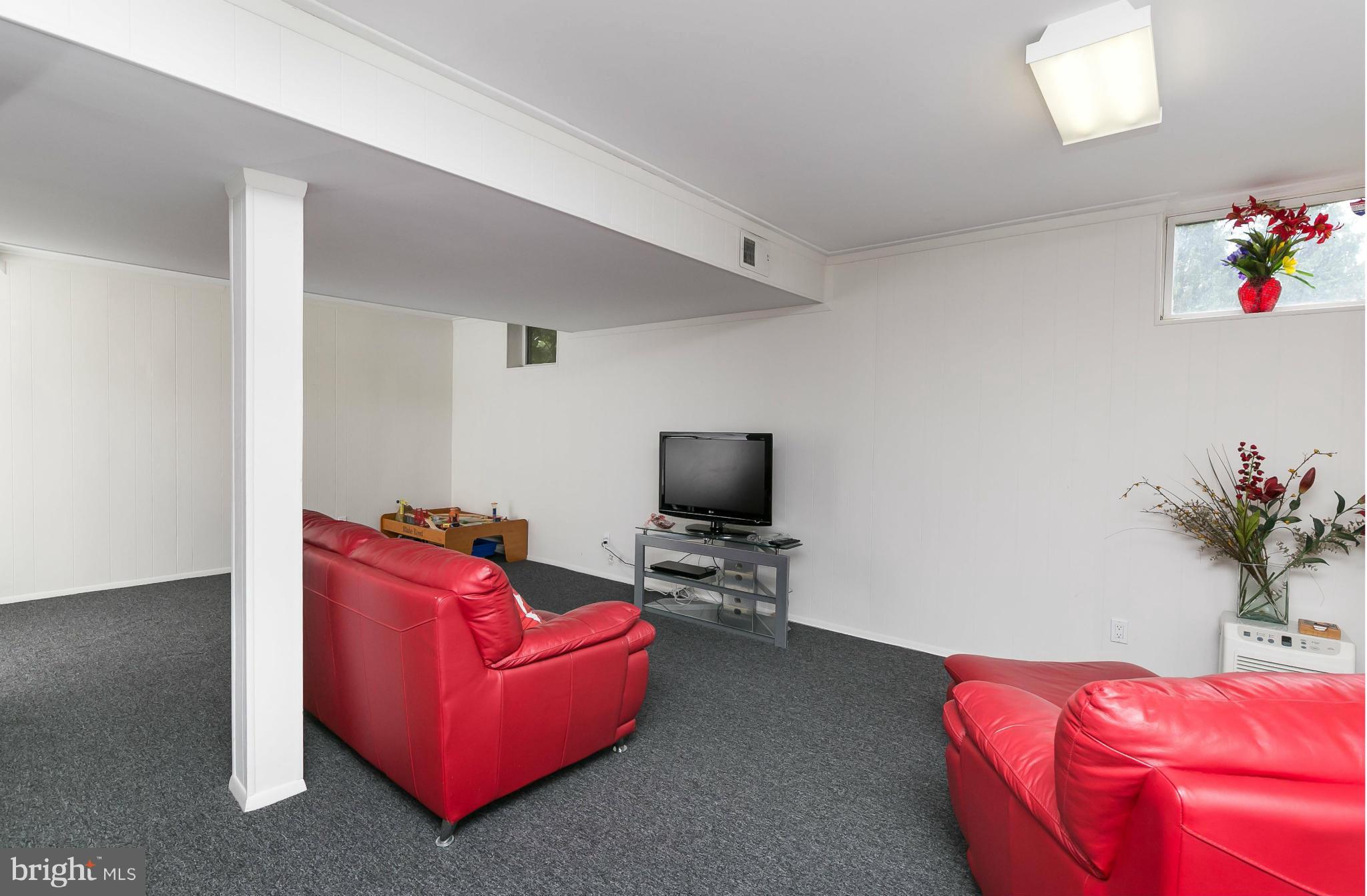 AUTUMN WINDS - Residential