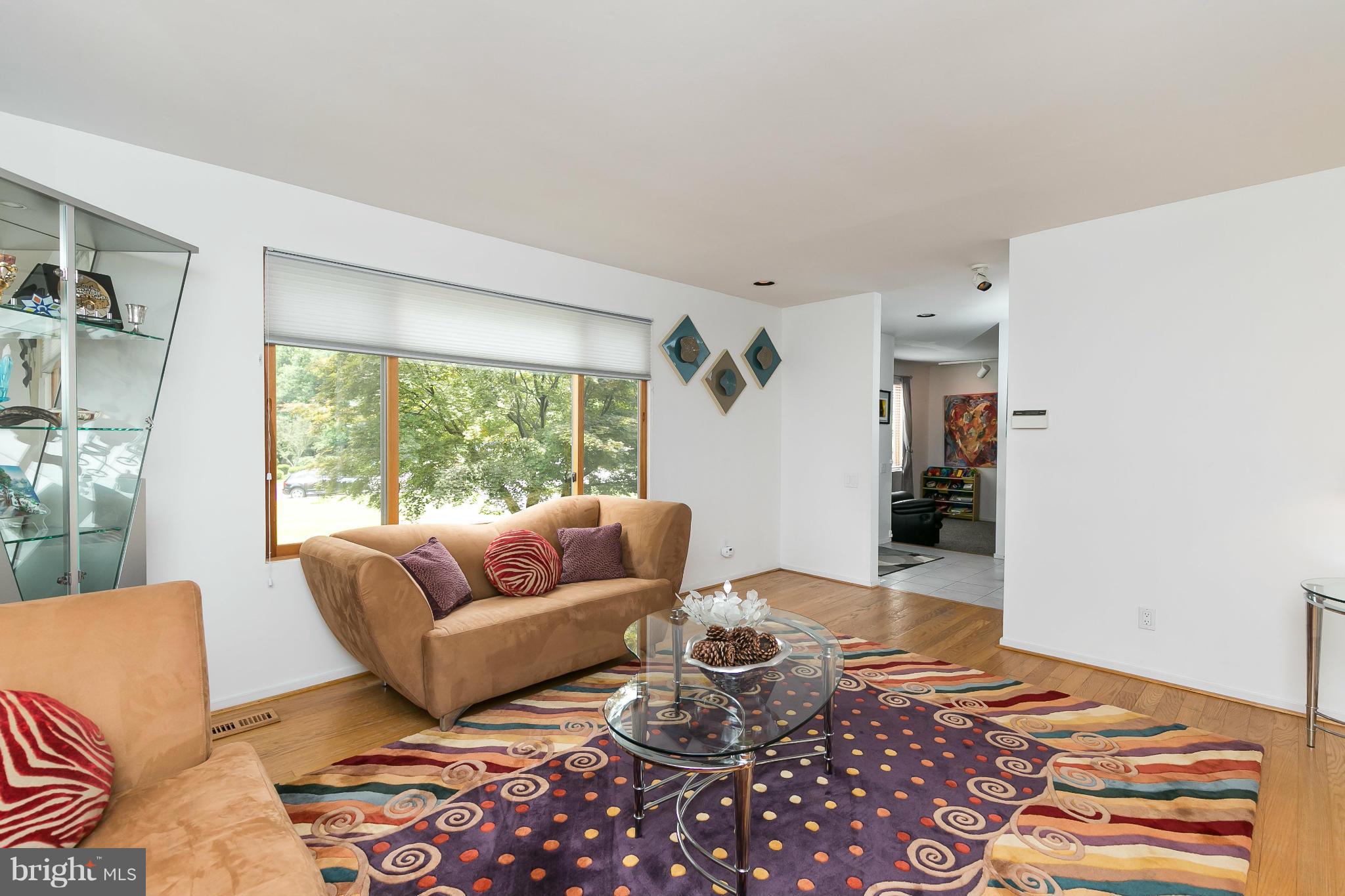 AUTUMN WINDS - Residential