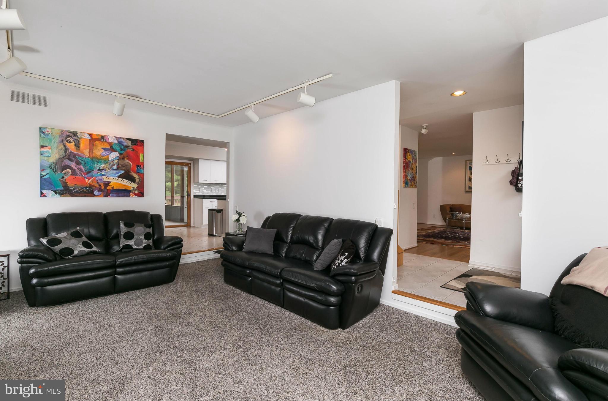 AUTUMN WINDS - Residential