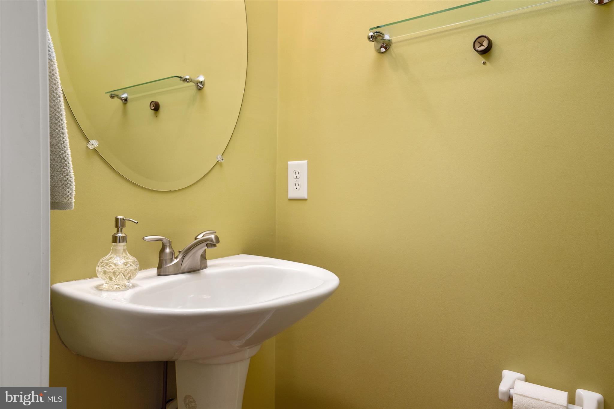 VILLAS AT SEVERNA PARK - Residential