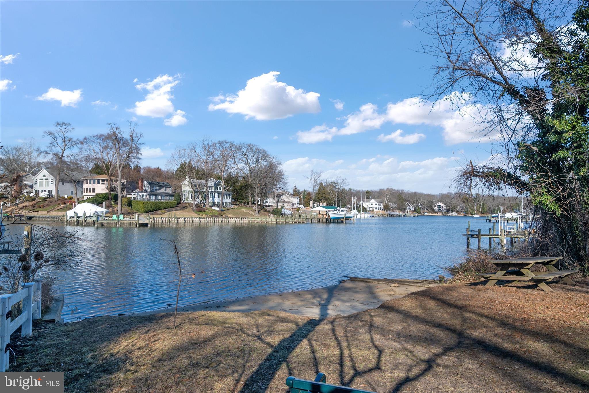 VILLAS AT SEVERNA PARK - Residential