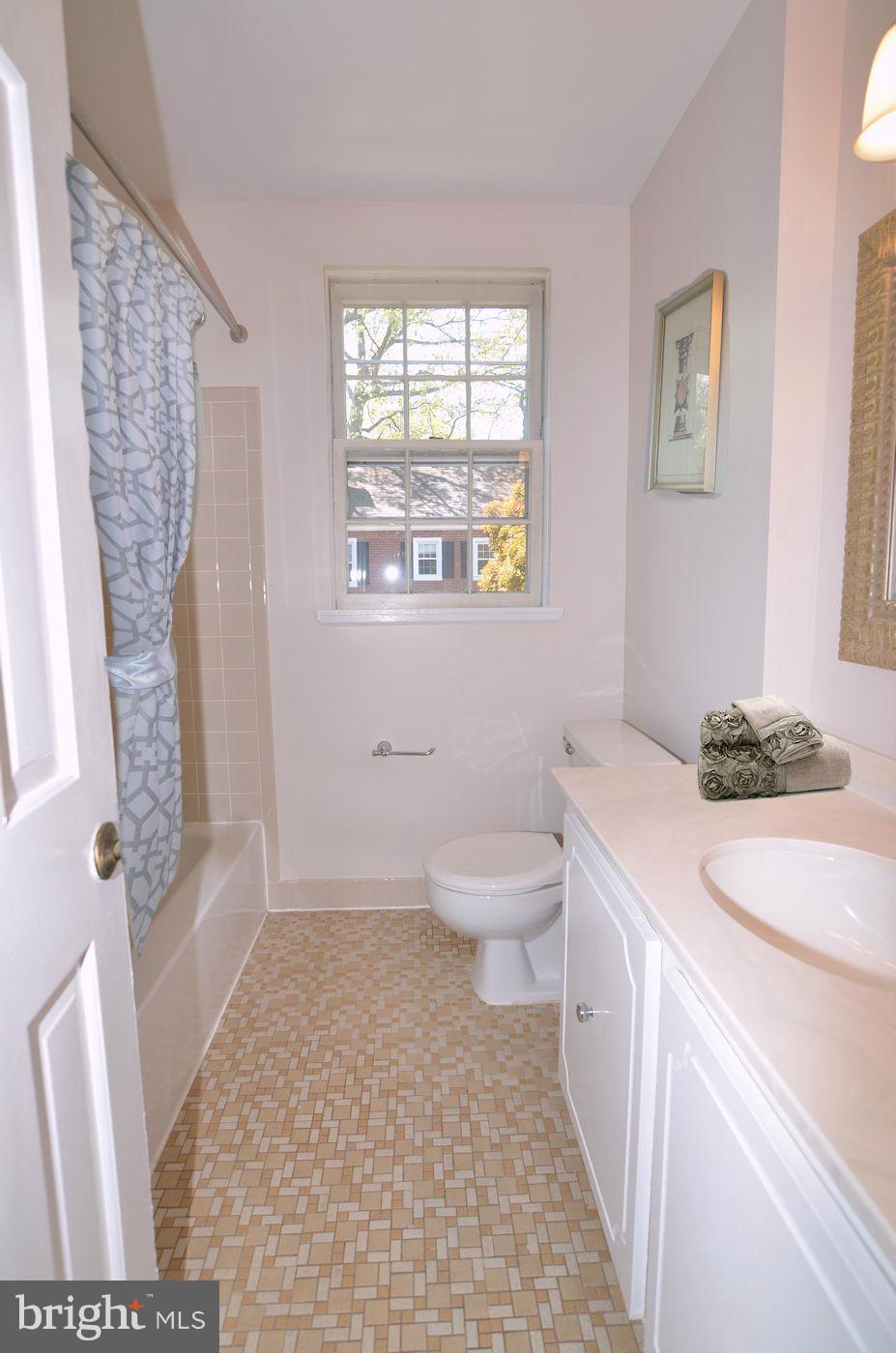 FAIRLINGTON GREEN - Residential