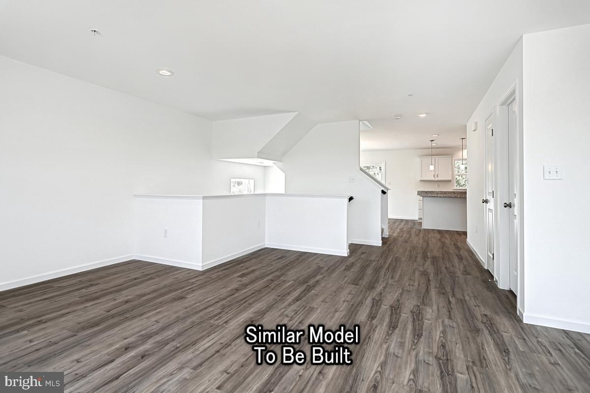 KURTZ SCHOOL VILLAS - Residential