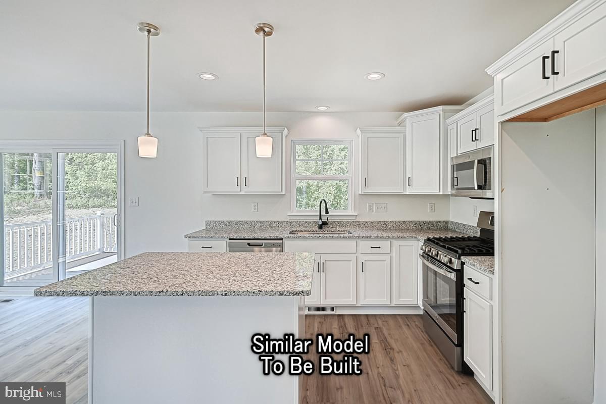 KURTZ SCHOOL VILLAS - Residential