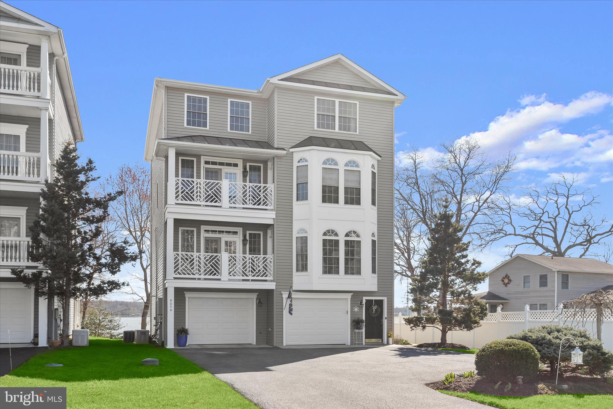 904 W BAKER AVENUE A